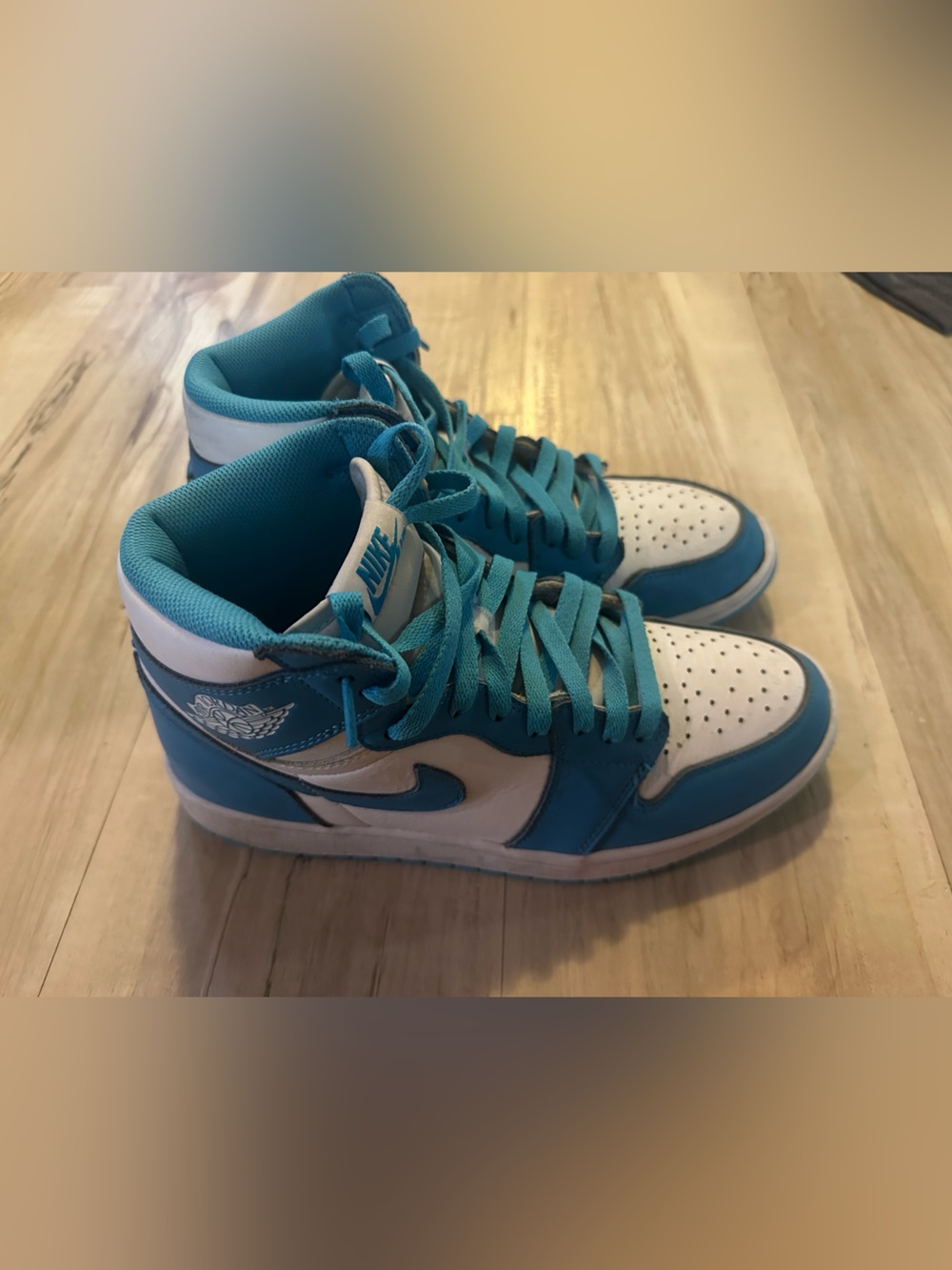 Nike Air Jordan 1 Retro High top Sneakers - Blue and White
